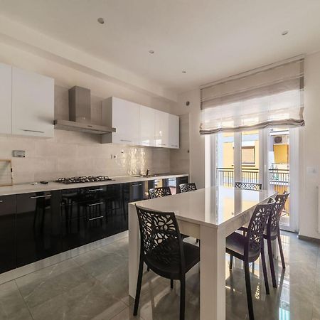 Joivy Delightful 3-Bed Flat With Balcony Leilighet Roma Eksteriør bilde