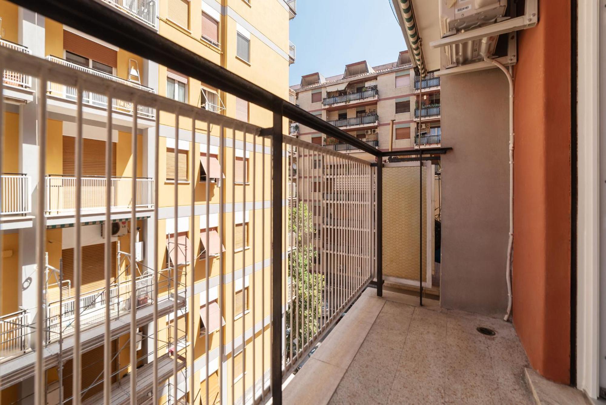 Joivy Delightful 3-Bed Flat With Balcony Leilighet Roma Eksteriør bilde